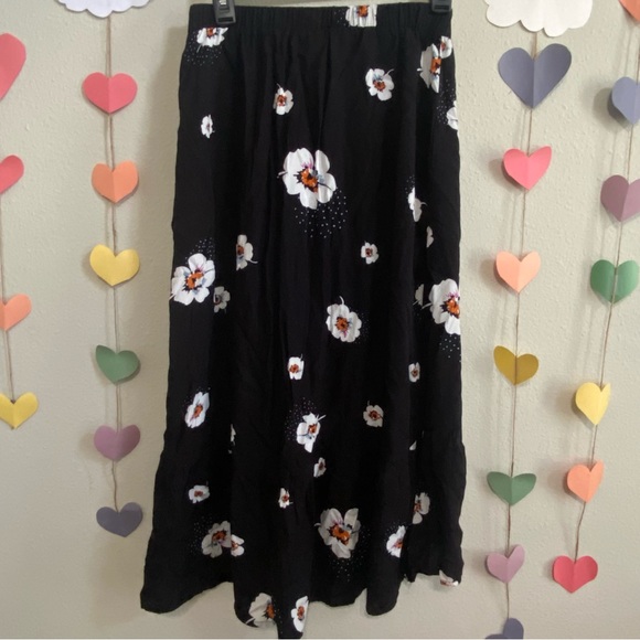 Floral midi high low dress. Size: small w48 - Picture 2 of 14